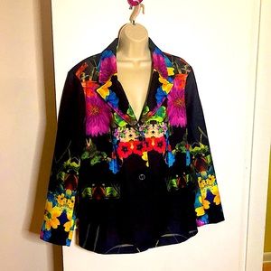 🔥🌺🍂Very colorful two button floral blazer💞